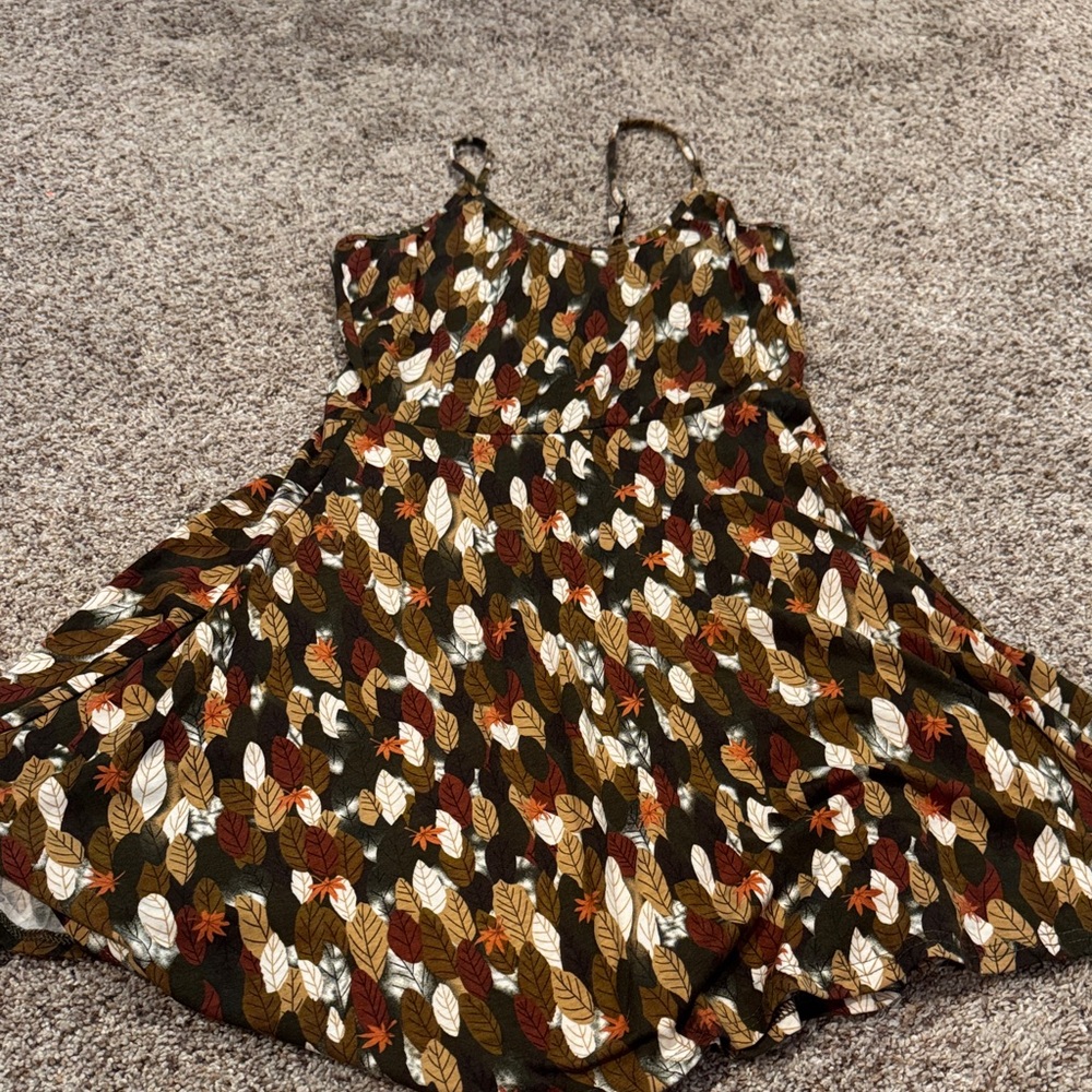 Leaf Print Spaghetti Strap Dress